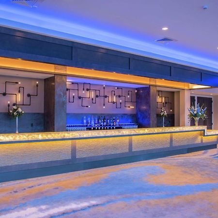 Doubletree By Hilton Manchester Downtown Buitenkant foto