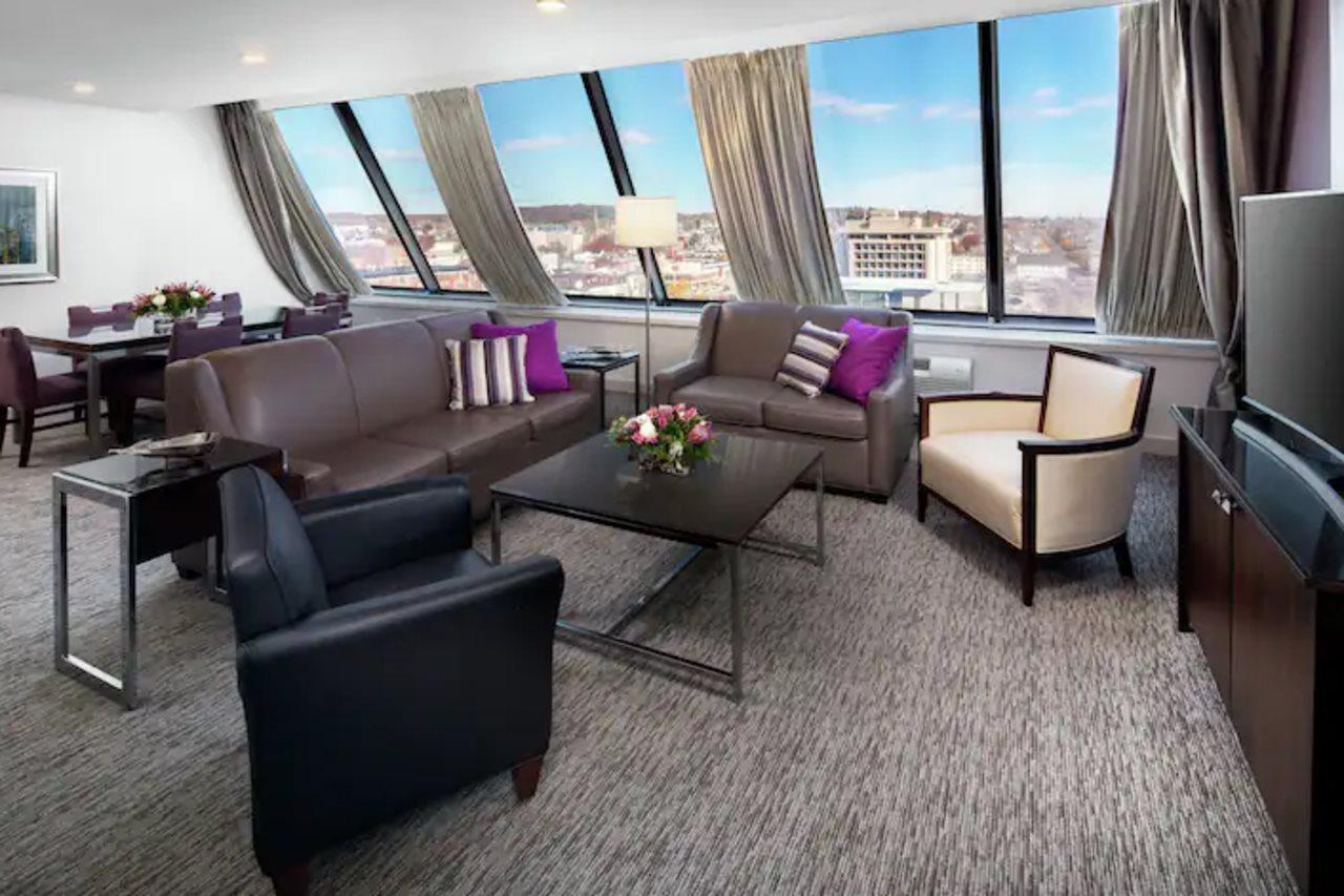 Doubletree By Hilton Manchester Downtown Buitenkant foto