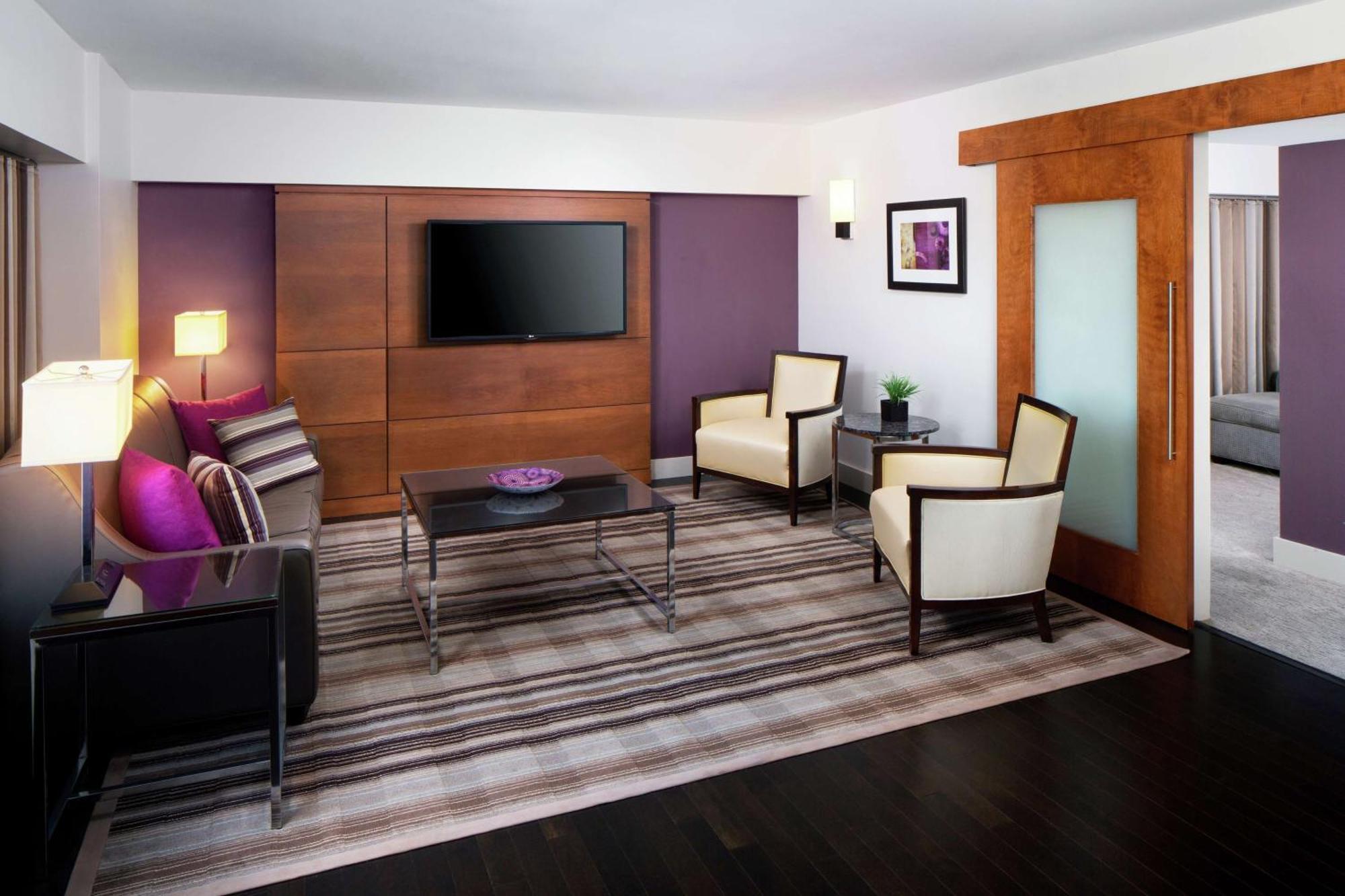 Doubletree By Hilton Manchester Downtown Buitenkant foto