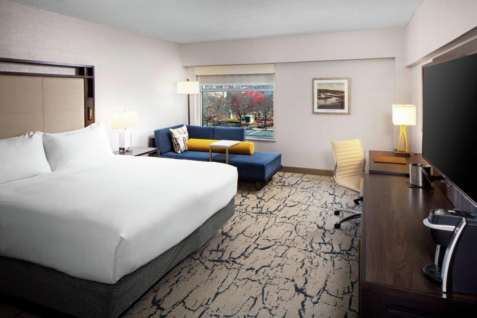 Doubletree By Hilton Manchester Downtown Buitenkant foto