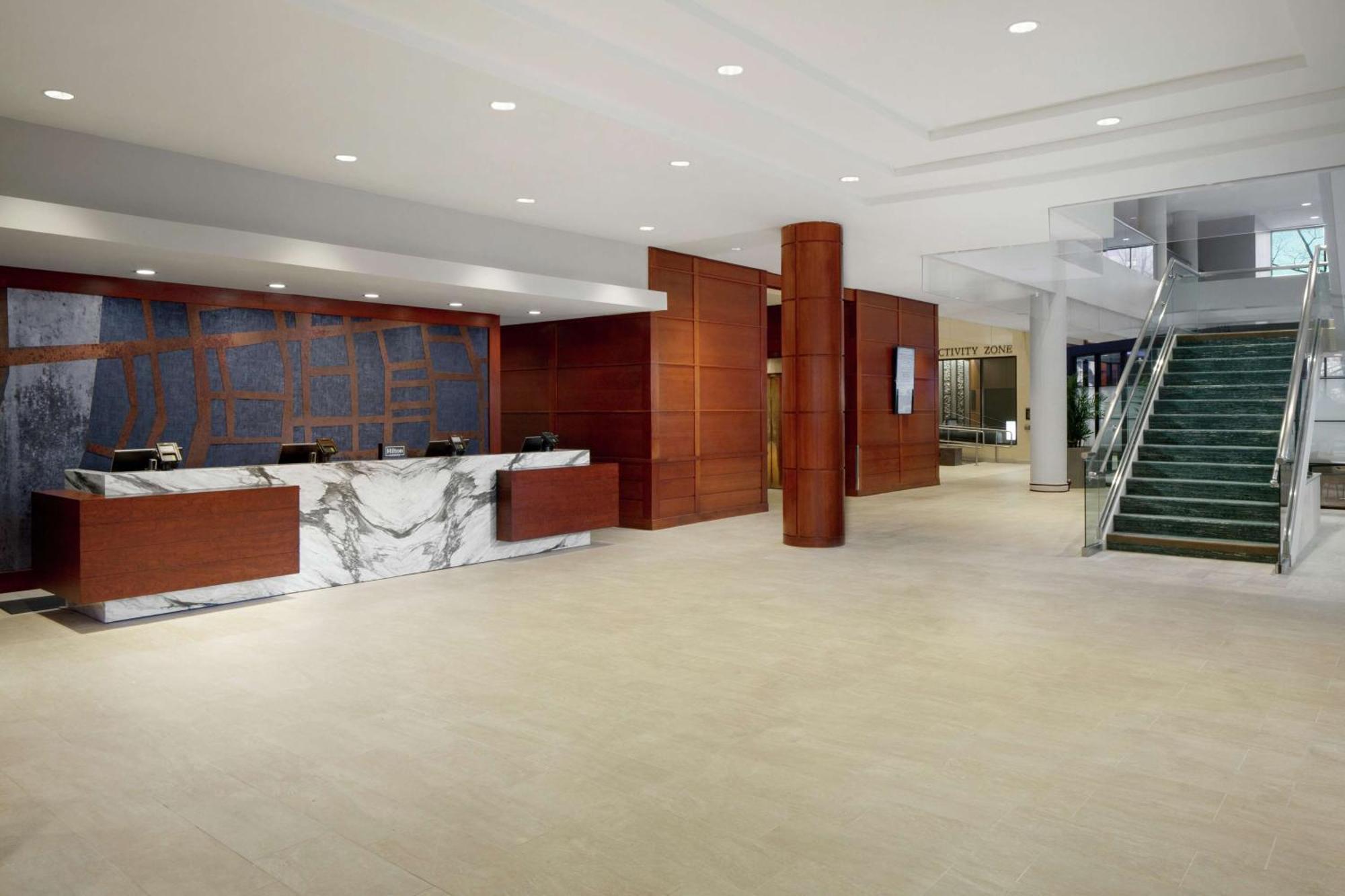Doubletree By Hilton Manchester Downtown Buitenkant foto