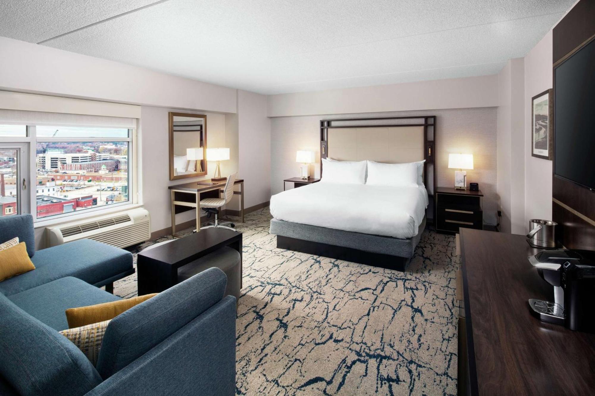 Doubletree By Hilton Manchester Downtown Buitenkant foto